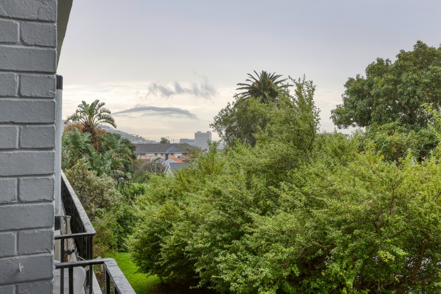 2 Bedroom Property for Sale in Oranjezicht Western Cape